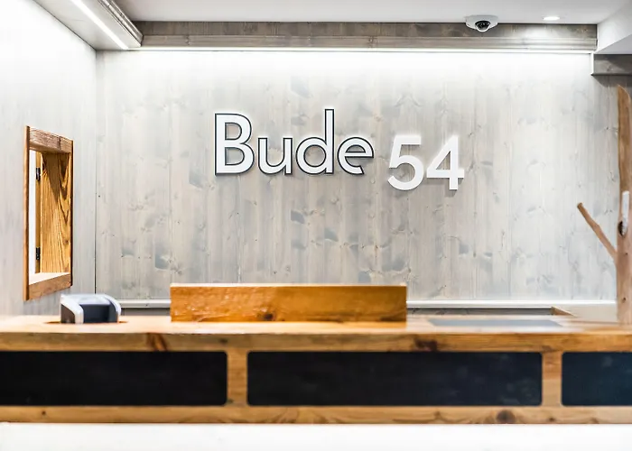 Bude54 3*